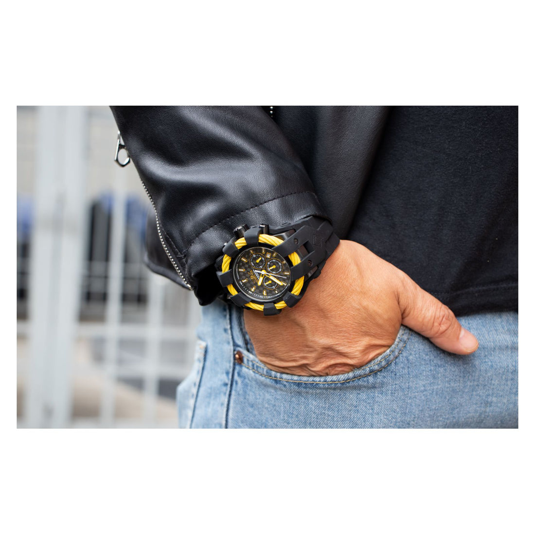 Invicta Bolt Quartz Black Dial Analog Watch For - Gents 23871