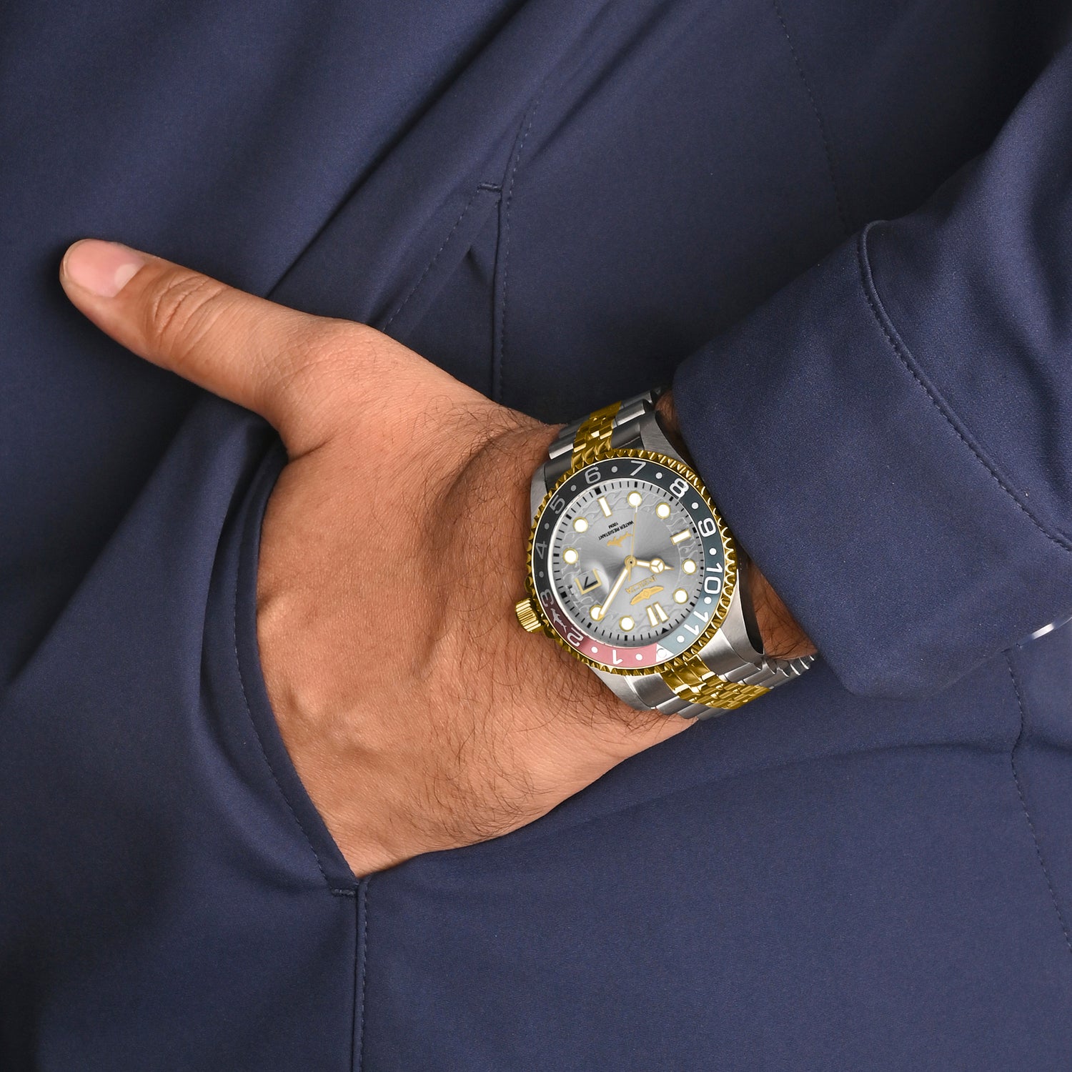 Invicta Stainless Steel Pro Diver Analog Silver Dial Watch for Men - 40010